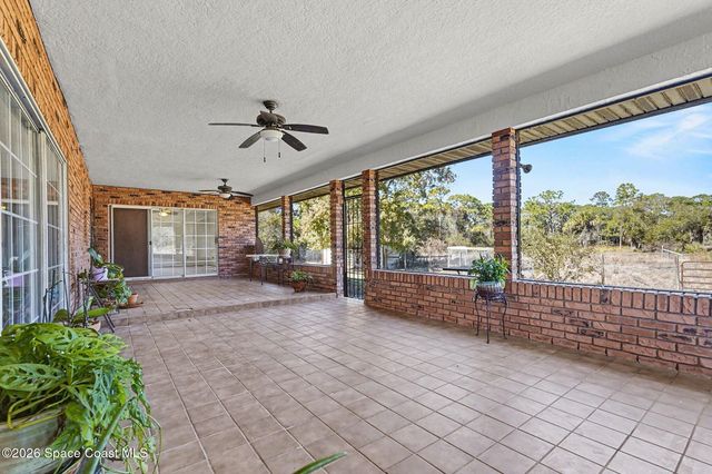 4950 Country Place, Grant, FL 32949