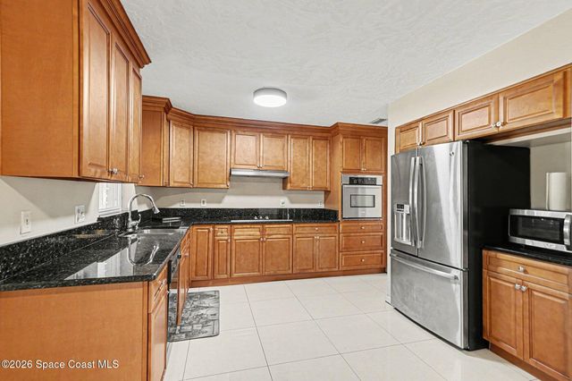 4950 Country Place, Grant, FL 32949