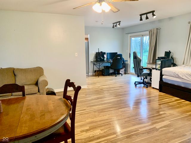 5574 S Holiday Drive, Columbus, IN 47203