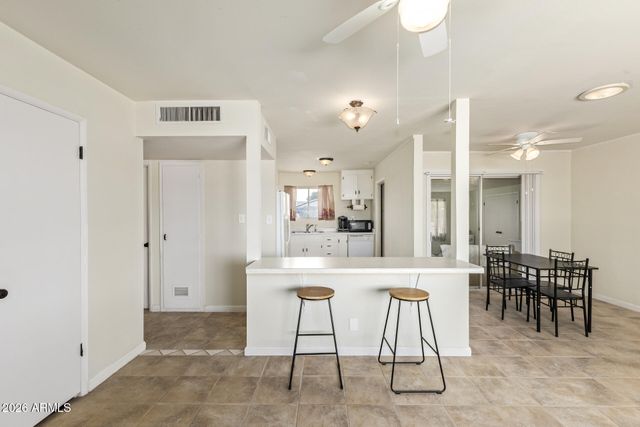 11035 W OAKMONT Drive, Sun City, AZ 85351