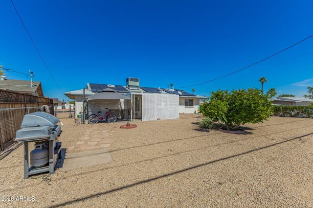 11035 W OAKMONT Drive, Sun City, AZ 85351