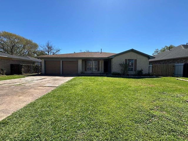 7118 Heron Drive, Houston, TX 77087