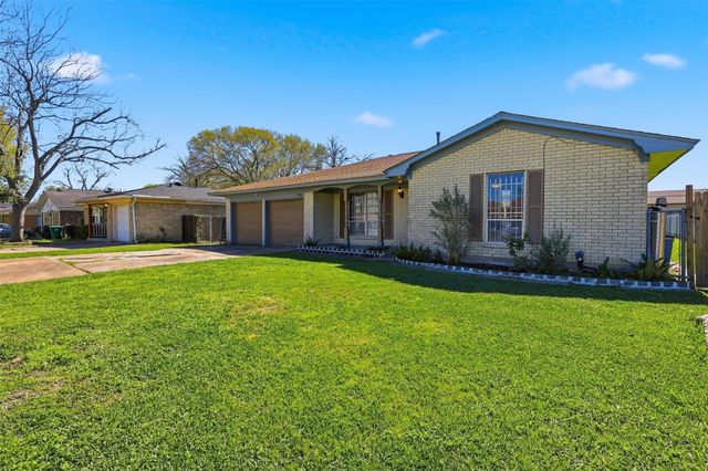 7118 Heron Drive, Houston, TX 77087