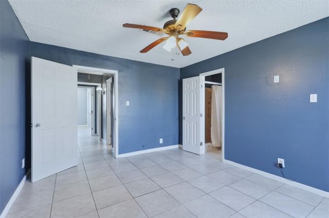 7118 Heron Drive, Houston, TX 77087