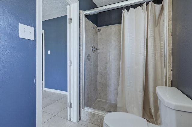 7118 Heron Drive, Houston, TX 77087