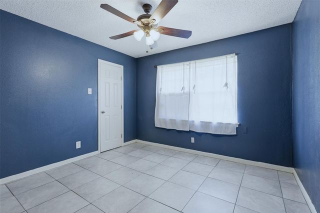 7118 Heron Drive, Houston, TX 77087