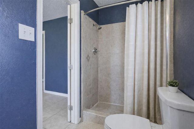 7118 Heron Drive, Houston, TX 77087