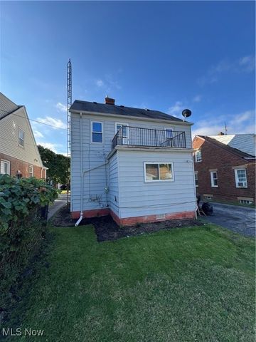 16317 Throckley Avenue, Cleveland, OH 44128