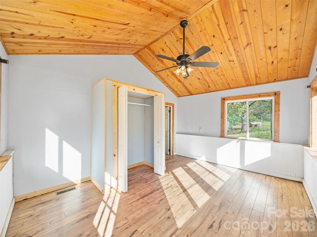 370 Bear Creek Church Road, Bakersville, NC 28705