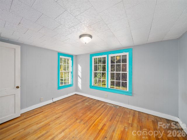370 Bear Creek Church Road, Bakersville, NC 28705