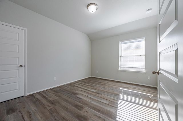 3015 Cooper Hawk Lane, Richmond, TX 77406