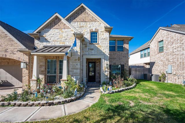 3015 Cooper Hawk Lane, Richmond, TX 77406