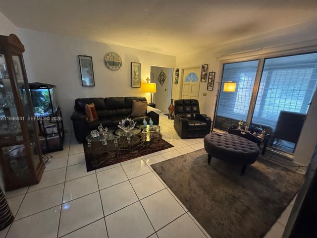 3651 SW 40th Ave, West Park, FL 33023