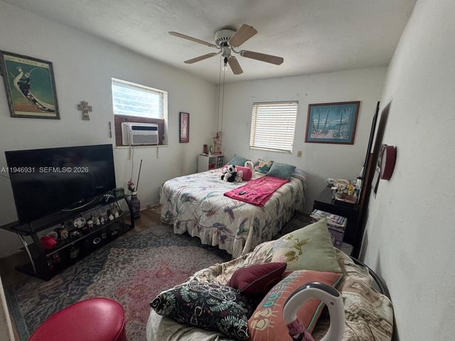 3651 SW 40th Ave, West Park, FL 33023