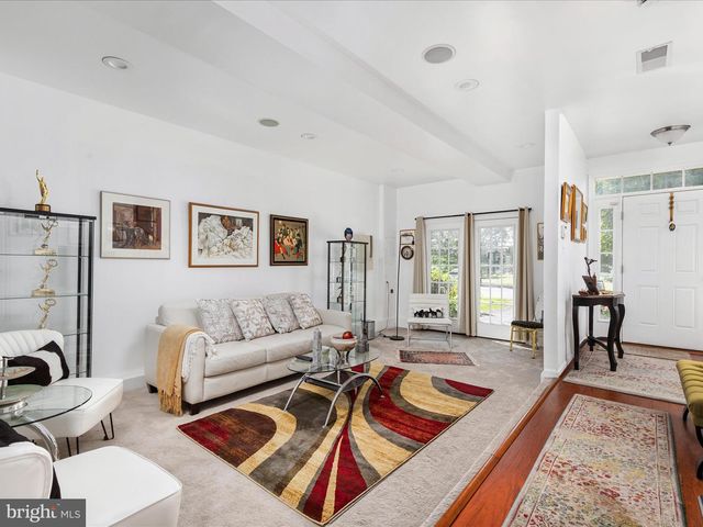 420 STARKEYS LNDG, Shepherdstown, WV 25443