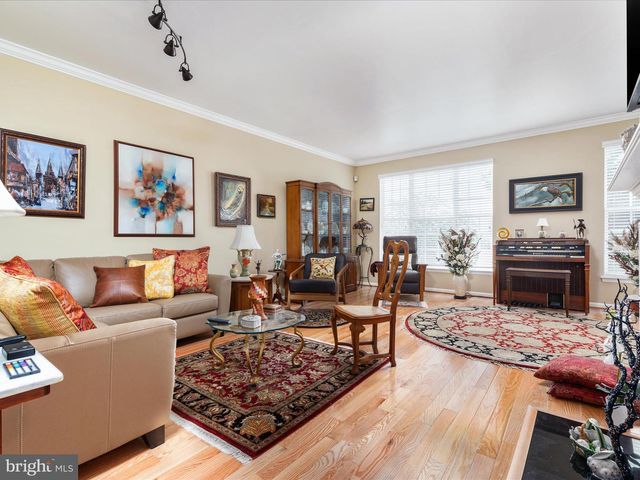 420 STARKEYS LNDG, Shepherdstown, WV 25443