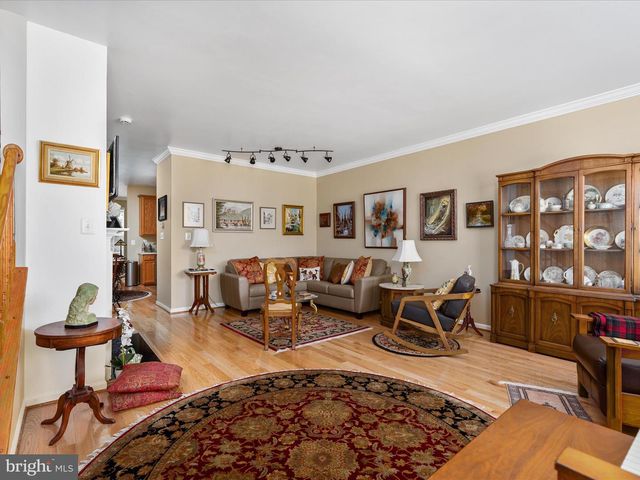 420 STARKEYS LNDG, Shepherdstown, WV 25443