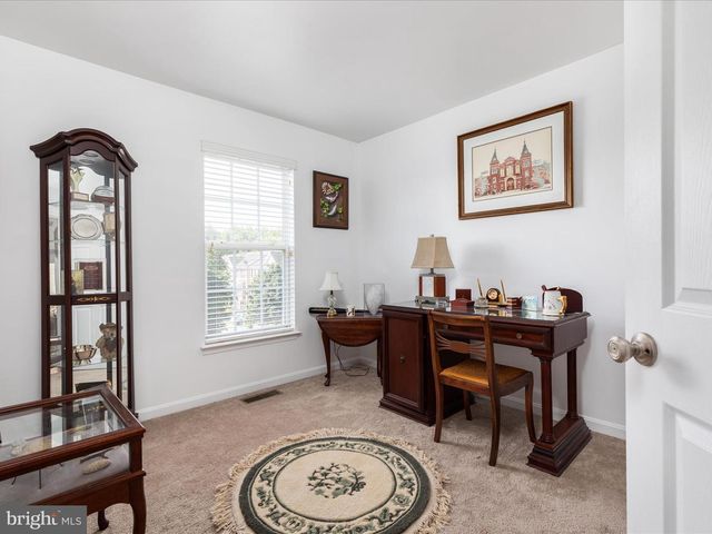 420 STARKEYS LNDG, Shepherdstown, WV 25443