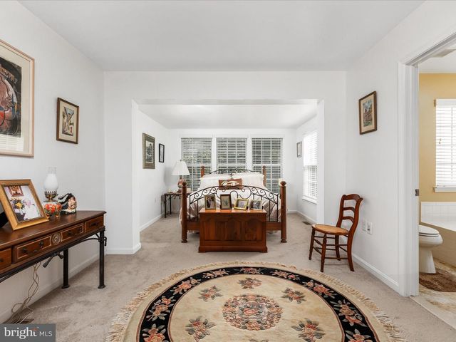 420 STARKEYS LNDG, Shepherdstown, WV 25443