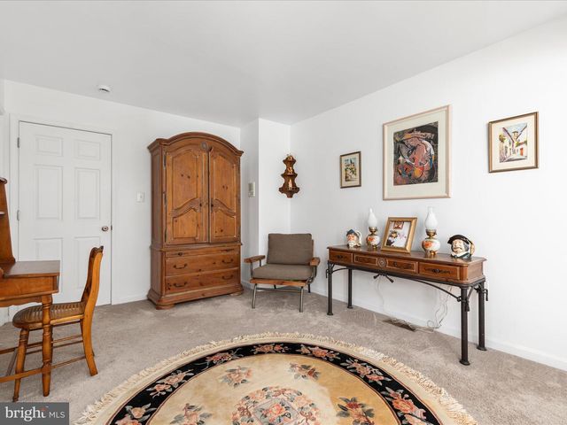 420 STARKEYS LNDG, Shepherdstown, WV 25443