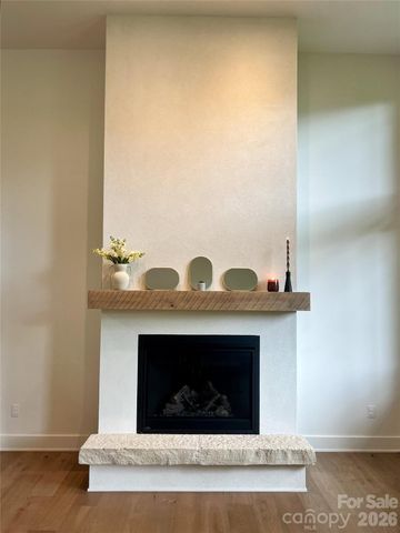 93 Village Pointe Lane, Asheville, NC 28803