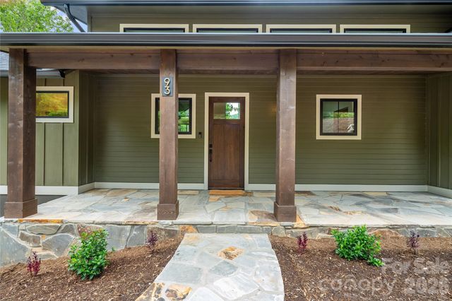 93 Village Pointe Lane, Asheville, NC 28803