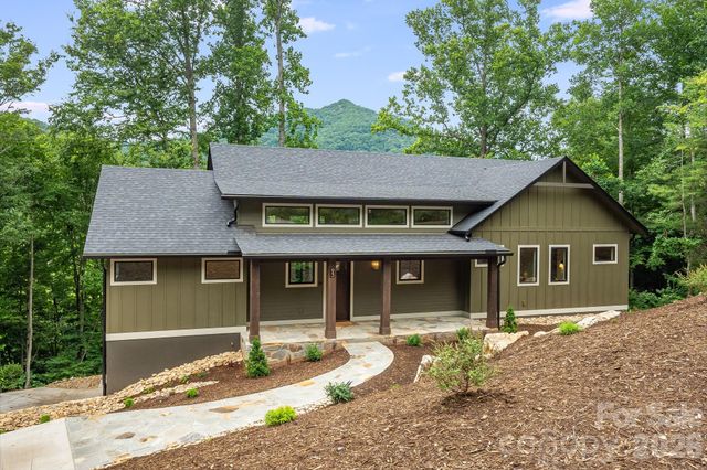 93 Village Pointe Lane, Asheville, NC 28803