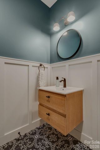 93 Village Pointe Lane, Asheville, NC 28803