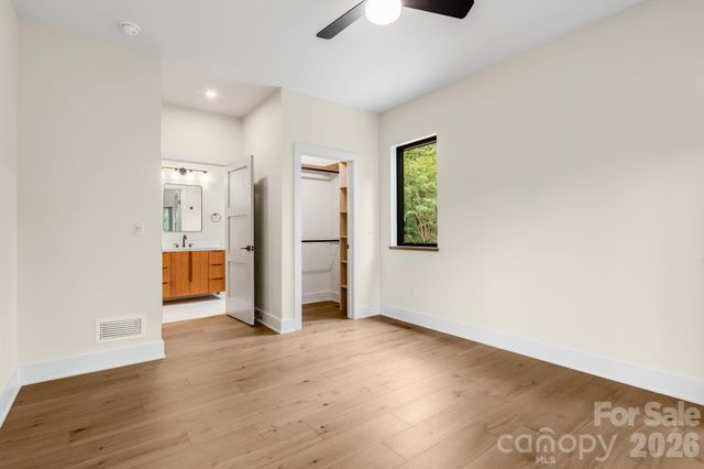 93 Village Pointe Lane, Asheville, NC 28803