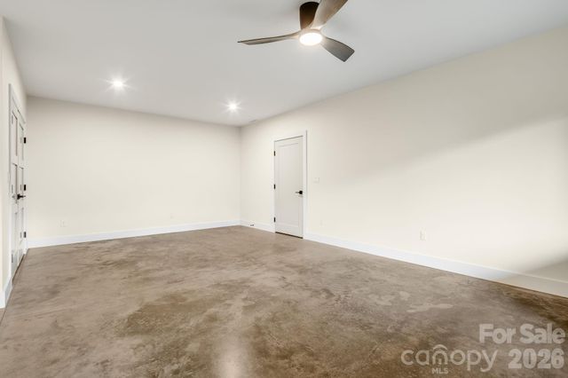 93 Village Pointe Lane, Asheville, NC 28803