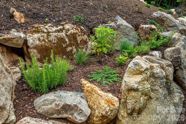 93 Village Pointe Lane, Asheville, NC 28803