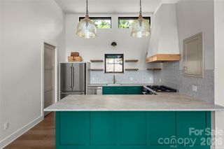 93 Village Pointe Lane, Asheville, NC 28803