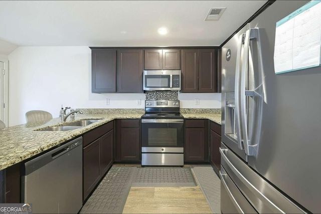 3274 Stonewall Lane, South Fulton, GA 30349