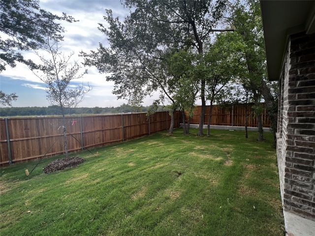 2304 Alamo Drive, Sherman, TX 75090