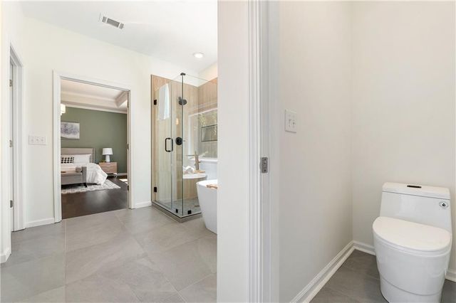 2049 Lakeview Bend Way, Buford, GA 30519