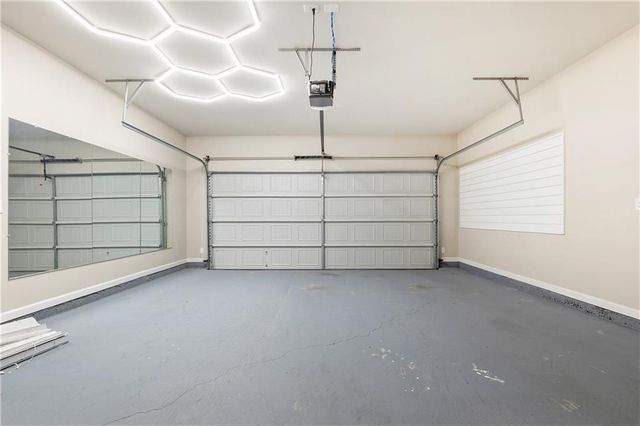 2049 Lakeview Bend Way, Buford, GA 30519