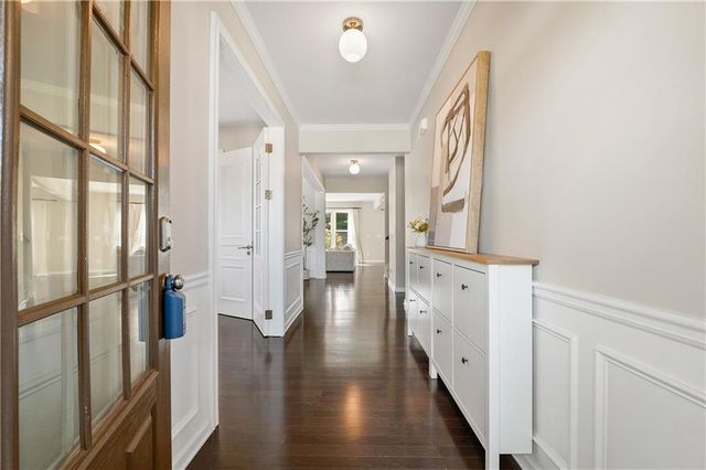 2049 Lakeview Bend Way, Buford, GA 30519