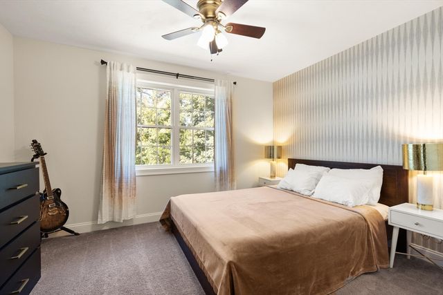 16 New Spaulding St, Chelmsford, MA 01824