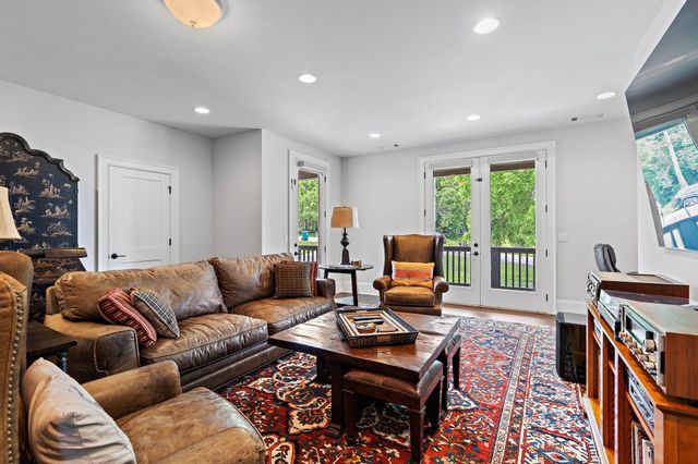 3422B Benham Ave, Nashville, TN 37215