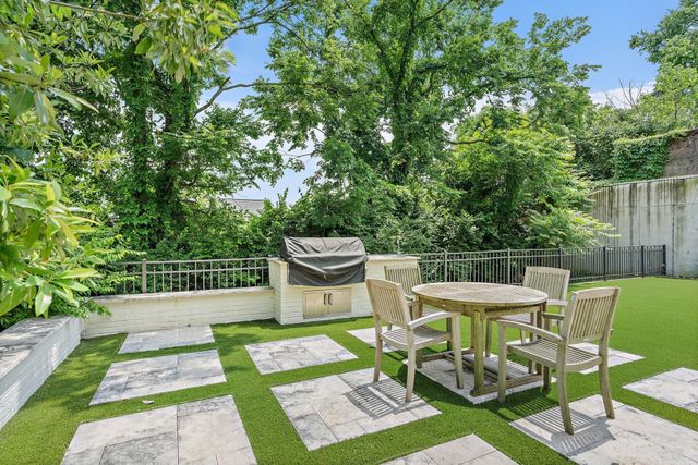 3422B Benham Ave, Nashville, TN 37215