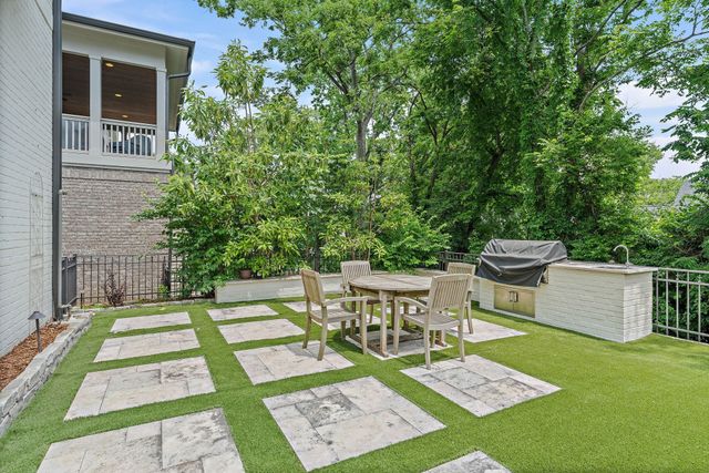 3422B Benham Ave, Nashville, TN 37215