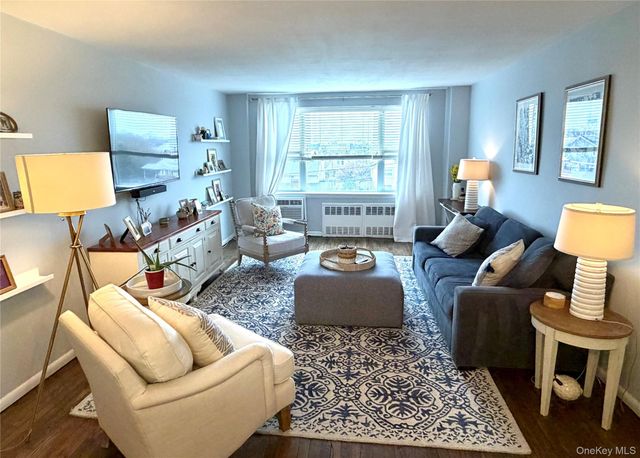 333 E Broadway 3L, Long Beach, NY 11561