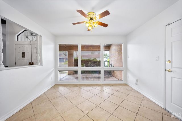 6605 Greensward Way, Bakersfield, CA 93309