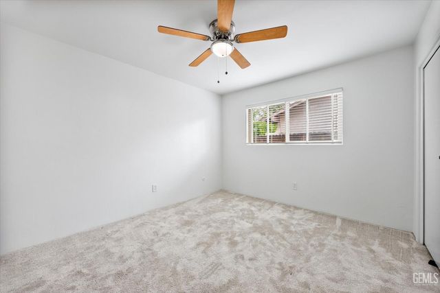 6605 Greensward Way, Bakersfield, CA 93309