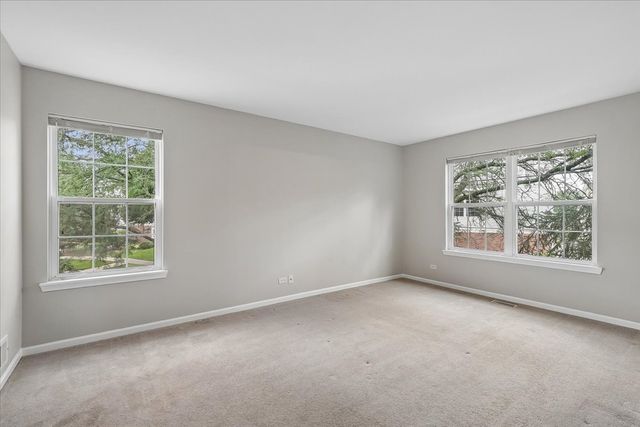 271 Holiday Lane, Hainesville, IL 60073