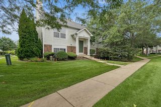 271 Holiday Lane, Hainesville, IL 60073