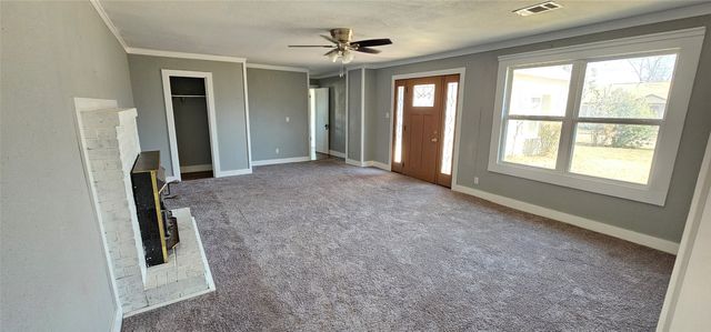 616 E 9th Street, Coleman, TX 76834