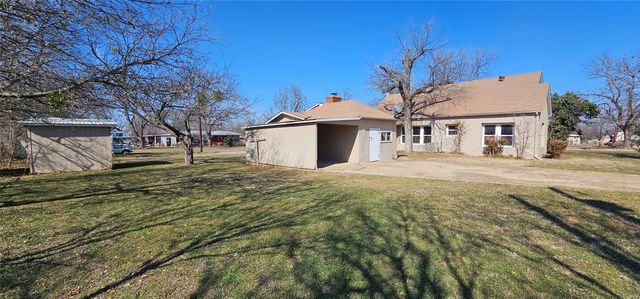 616 E 9th Street, Coleman, TX 76834