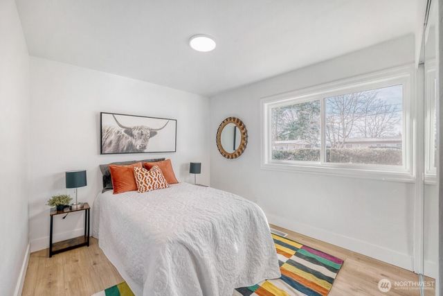 98056 768 Dayton Avenue NE, Renton, WA 98056