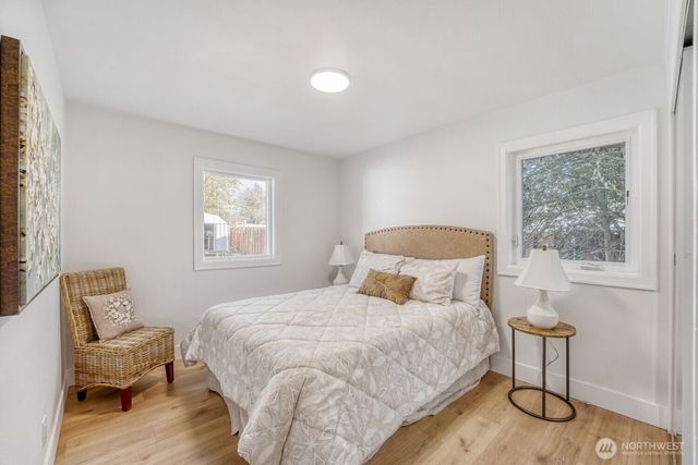 98056 768 Dayton Avenue NE, Renton, WA 98056